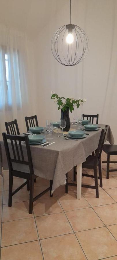 Tenuta Ferrari Cortile المظهر الخارجي الصورة