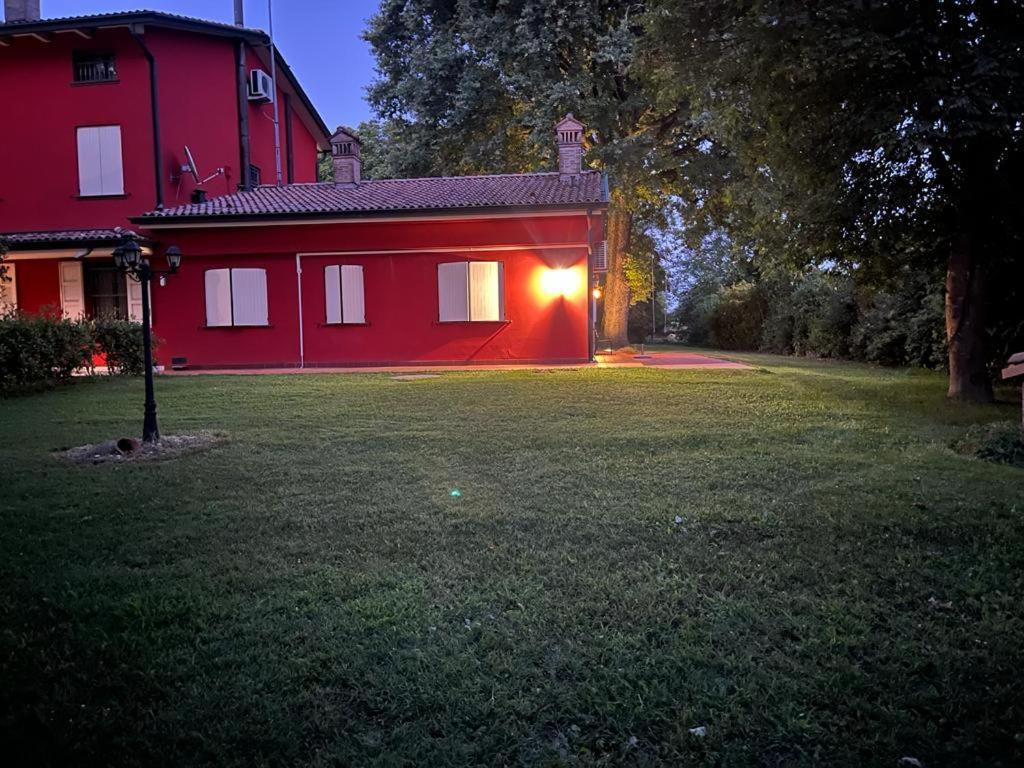 Tenuta Ferrari Cortile المظهر الخارجي الصورة